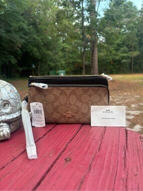 Coach Brown & Black Signature Zip Wristlet